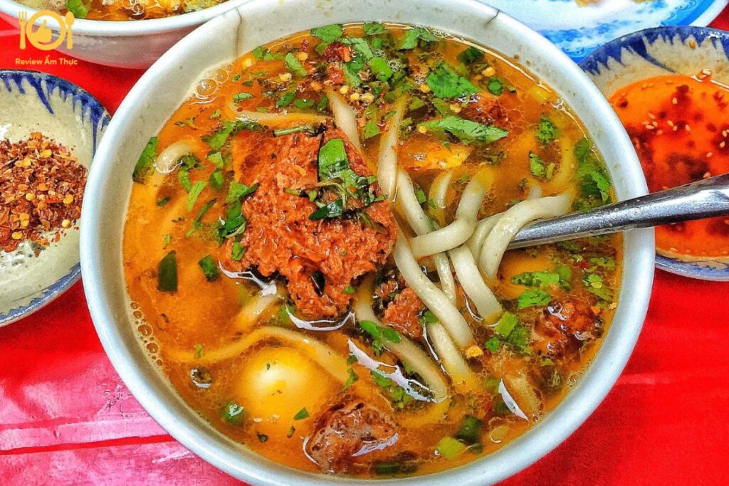 Công thức nấu bánh canh bột lọc Huế chuẩn vị Cố Đô 6 banh canh bot loc hue 1 1
