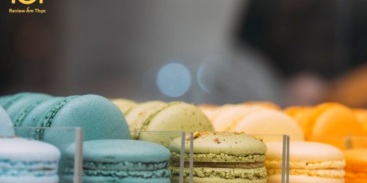 Bánh macaron