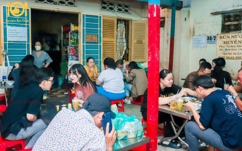 Bún nước Cô Huyền - Đặc sản "bún chửi" hơn 20 năm tại Sài Thành 17 bun-nuoc-co-huyen-17