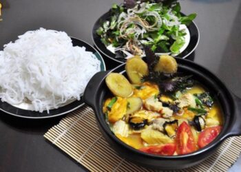 bún ốc chuối đậu