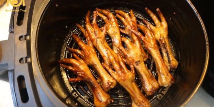 chân gà nướng muối ớt bằng nồi chiên không dầu