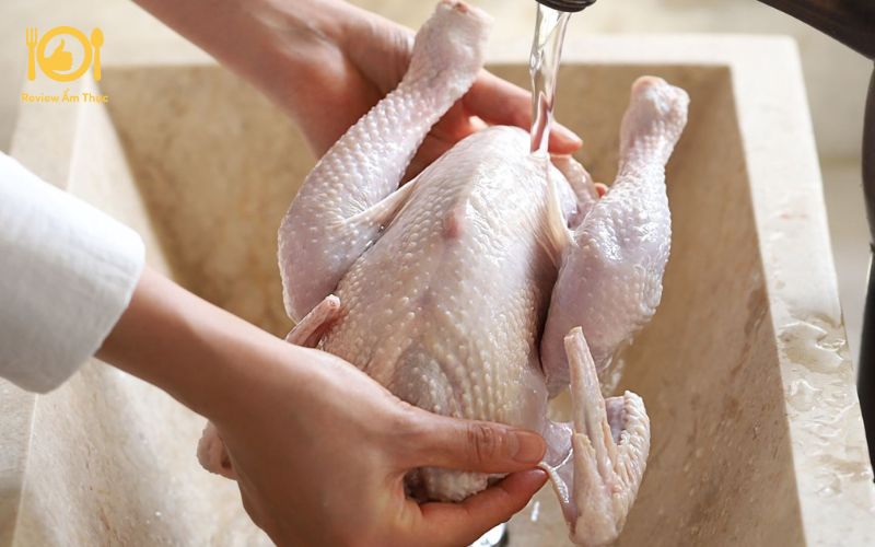 Chia sẻ cách làm gà nướng mật ong da giòn, thịt mềm không bị khô 18 gà nướng mật ong