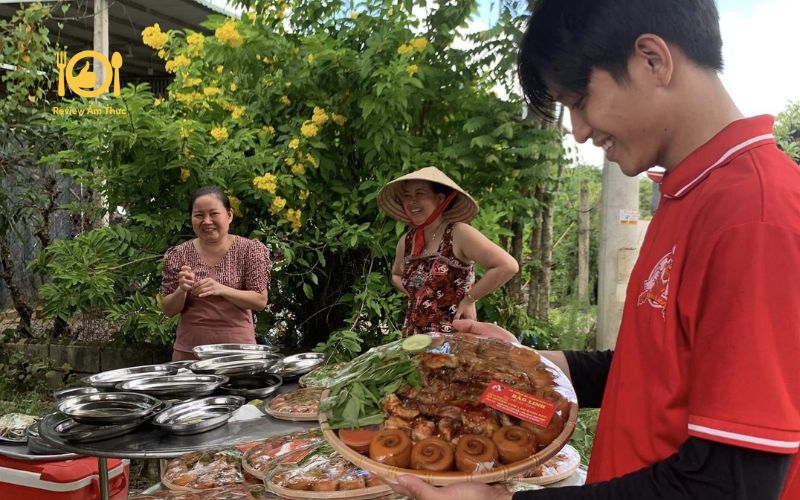 Review quán gà nướng muối ớt Âu Cơ - Bảo Linh, liệu có đáng thử? 10 ga-nuong-muoi-ot-au-co-4