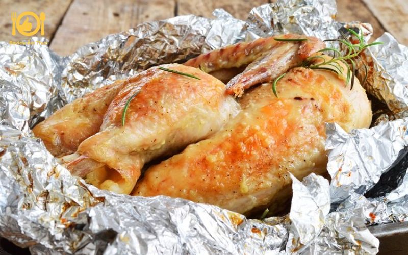 Gà nướng muối ớt giấy bạc - Món ngon làm cuộc vui thêm hấp dẫn 12 ga-nuong-muoi-ot-giay-bac-5