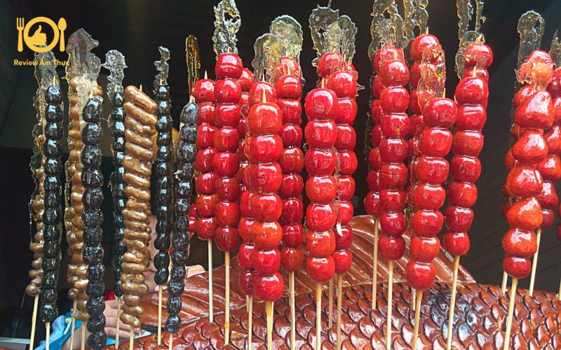 Review món kẹo hồ lô - Chia sẻ nguồn gốc, ý nghĩa, cách làm 7 kẹo hồ lô