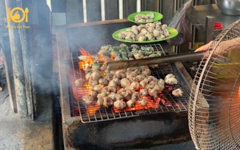 Review quán ăn Hàng Dừa bò nướng nổi tiếng ở tỉnh Bình Dương? 14 quán ăn hàng dừa bò nướng