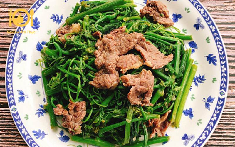 Món rau dớn xào thịt bò - Công thức đơn giản mà đậm đà 11 Thành phẩm rau dớn xào thịt bò