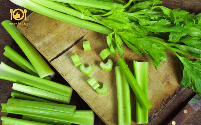 Thịt bò xào cần tây - Món ăn thơm ngon bổ dưỡng cho cả gia đình 14 thit-bo-xao-can-tay-5