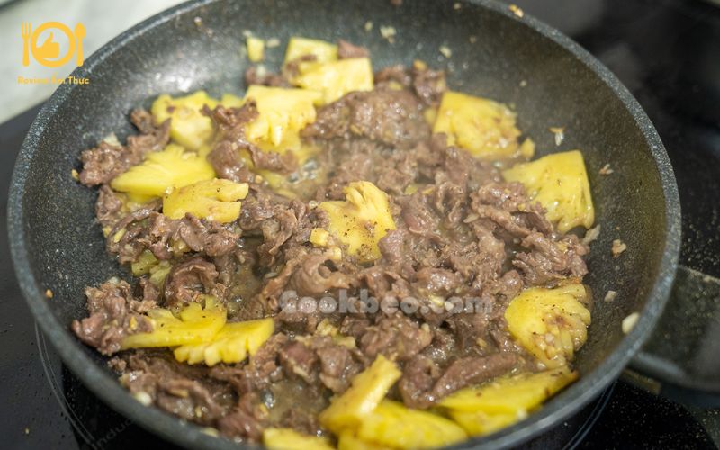 Học ngay cách làm món thịt bò xào chua ngọt thơm ngon chuẩn vị 8 thịt bò xào chua ngọt