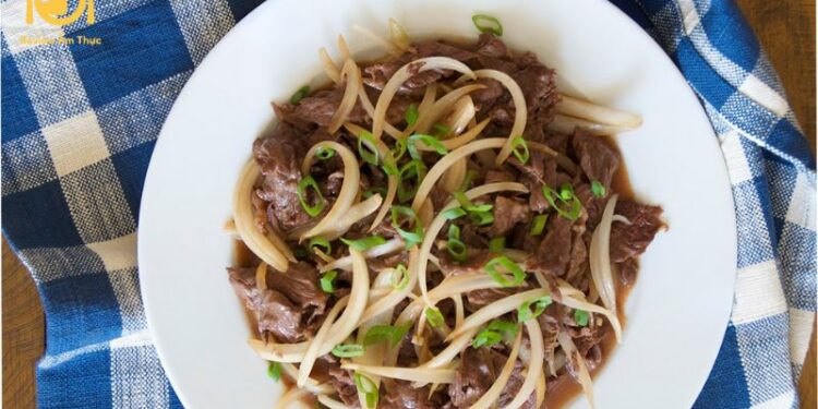 Trổ tài nấu nướng với món thịt bò xào hành tây đậm đà, bổ dưỡng 6 thịt bò xào hành tây