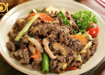 thịt bò xào nấm rơm