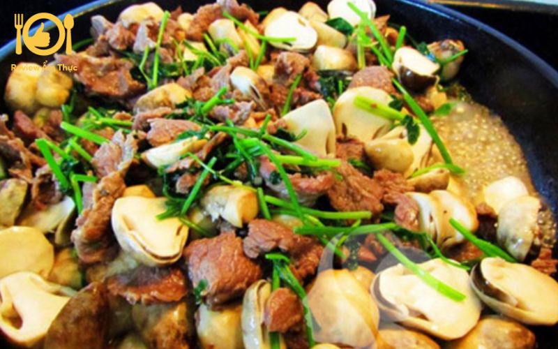 Cách Chế Biến Thịt Bò Xào Nấm Rơm Đơn Giản và Thơm Ngon 9 thịt bò xào nấm rơm