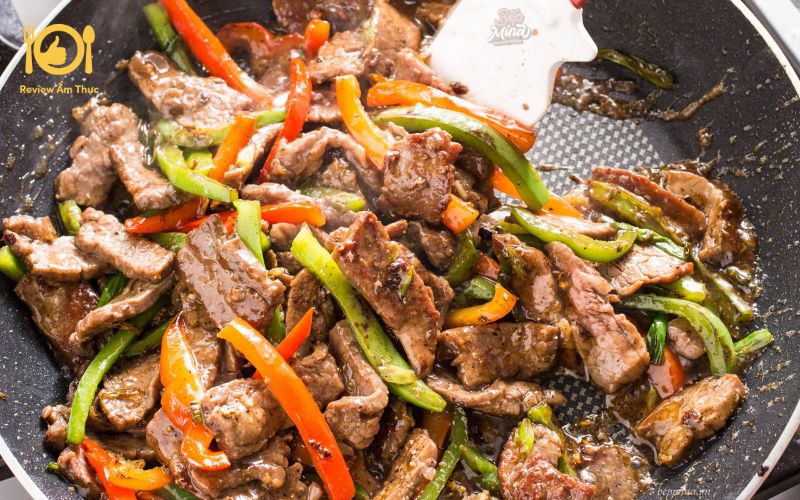 Thịt bò xào ớt chuông - Món ngon đơn giản, dễ làm cho bữa cơm gia đình 8 thịt bò xào ớt chuông