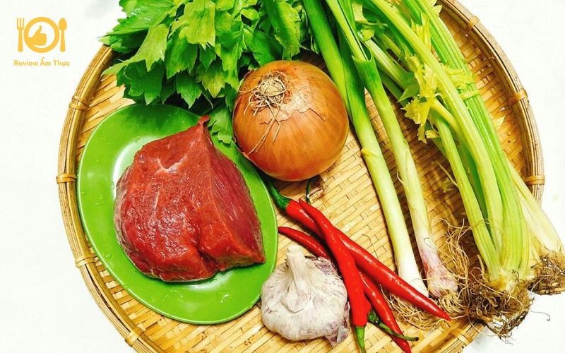 Thịt bò xào rau cần ngon mê ly - Bí quyết đơn giản dễ làm 6 thịt bò xào rau cần