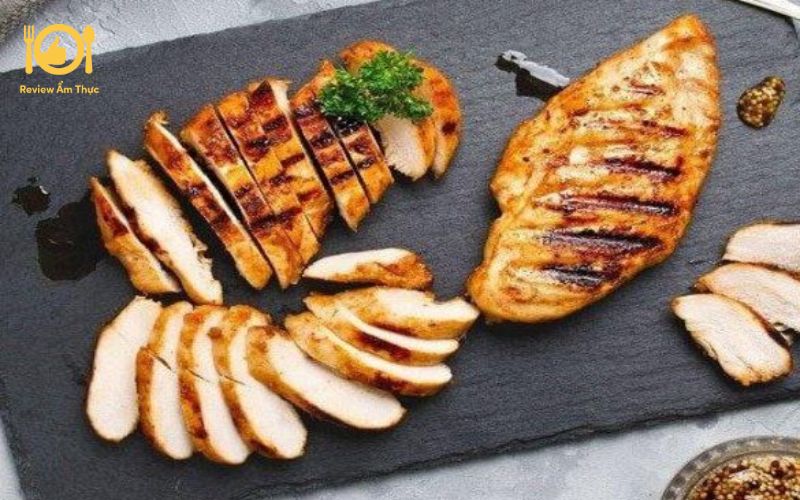 Hướng dẫn cách làm món ức gà nướng muối ớt thơm ngon tại nhà 8 ức gà nướng muối ớt