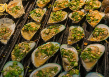 vẹm nướng mỡ hành