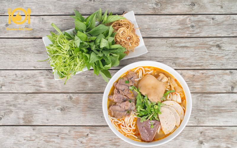 Review bún bò Huế Nghĩa Tân - Quán ăn đạt doanh thu khủng 9 Bún bò Huế Nghĩa Tân