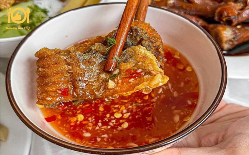 Review bún cá chấm Gốc Đa - Quán ăn hấp dẫn ngay phố Vũ Thạnh 11 Bún cá chấm Gốc Đa