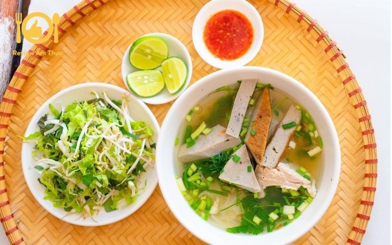 Review quán bún cá cô ba Nha Trang có gì hấp dẫn, giá ra sao? 7 bún cá cô ba nha trang