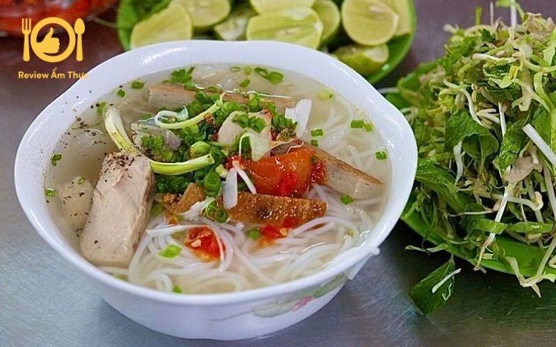 Review quán bún cá cô ba Nha Trang có gì hấp dẫn, giá ra sao? 11 bún cá cô ba nha trang