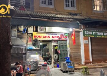 Review bún chả Cửa Đông - “Ông Hoàng” bún chả Hà Nội