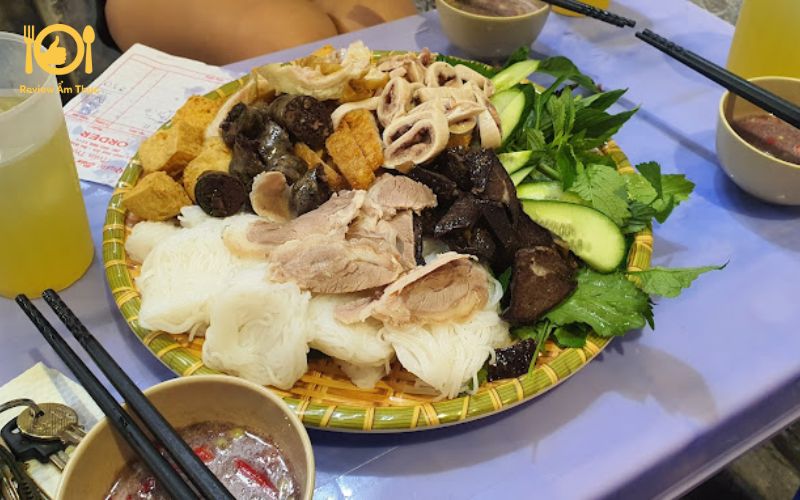 Review quán bún đậu Tuấn Trọc ở Hà Nội - Có đáng để bạn ghé thử? 9 bún đậu tuấn trọc