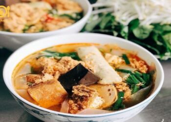bún riêu yến