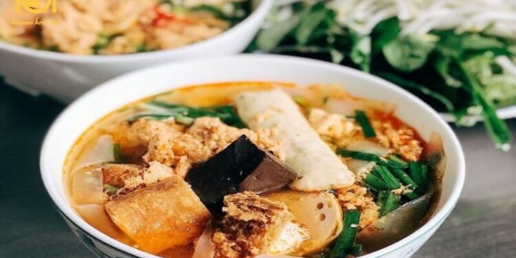 bún riêu yến