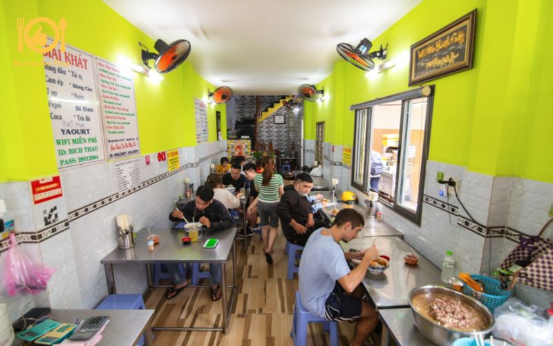 Review bún thịt nướng chị Tuyền - Biểu tượng của ẩm thực Sài Gòn 8 bún thịt nướng chị tuyền