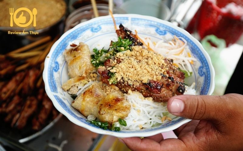 Top 5 quán bún thịt nướng Nha Trang thơm ngon, đậm đà, chuẩn vị 9 bún thịt nướng Nha Trang