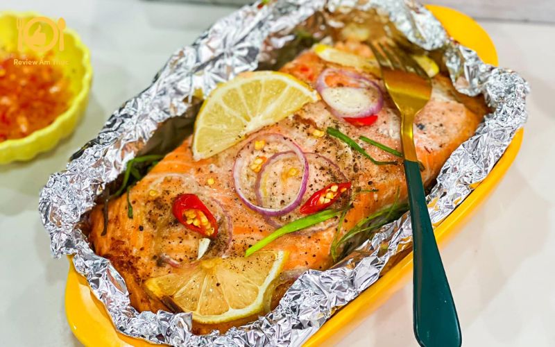 Làm mới bữa cơm với cá hồi nướng giấy bạc sốt chanh dây 9 cá hồi nướng giấy bạc