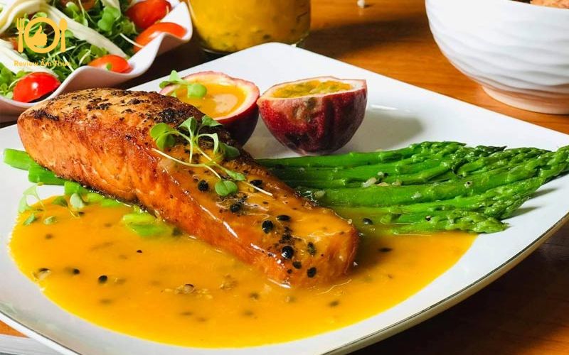 Làm mới bữa cơm với cá hồi nướng giấy bạc sốt chanh dây 10 cá hồi nướng giấy bạc