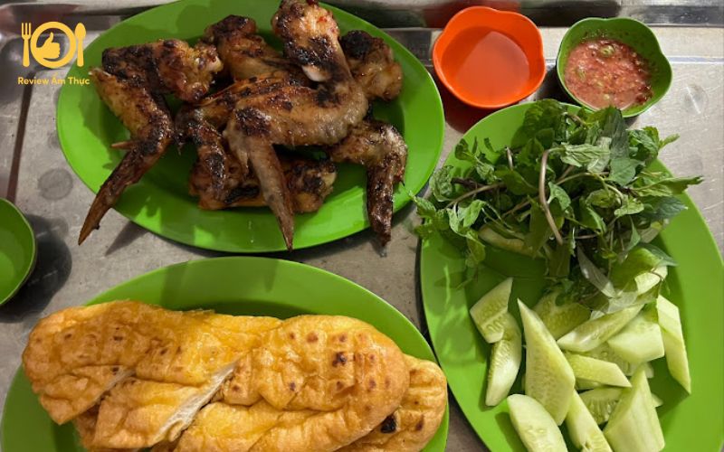 Review quán chân gà nướng A Phương - Có nên ghé để trải nghiệm? 6 chân gà nướng a phương