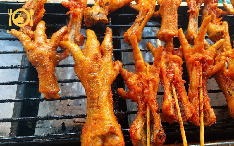 Bỏ túi 2 địa điểm chân gà nướng Cầu Giấy chất lừ, ngon số dách 7 Chân gà nướng Cầu Giấy - Tanka Quán - Hình ảnh chân gà nướng tại quán