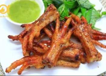 Bỏ túi 2 địa điểm chân gà nướng Cầu Giấy chất lừ, ngon số dách