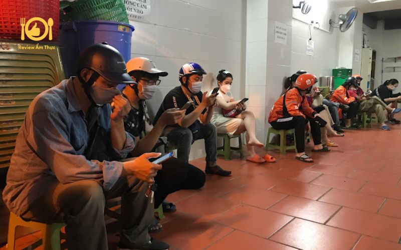 Review quán chân gà nướng Minh Khai - Chí Phèo có gì đặc biệt? 9 chan ga nuong minh khai