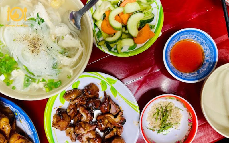 Review quán chân gà nướng Nguyễn Du tại số 57 có đáng để thử? 7 chân gà nướng nguyễn du