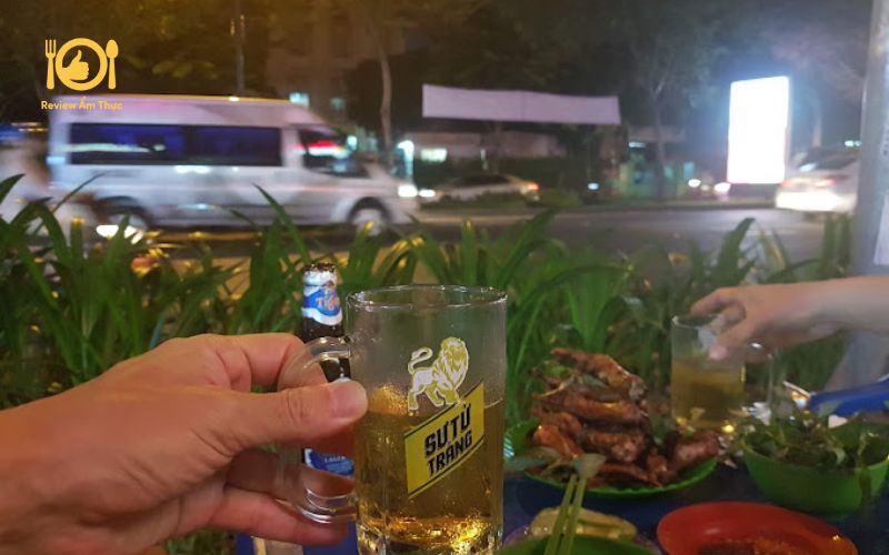 Review quán chân gà nướng sân bay - Chân gà nướng Hiền có gì? 9 chan ga nuong san bay