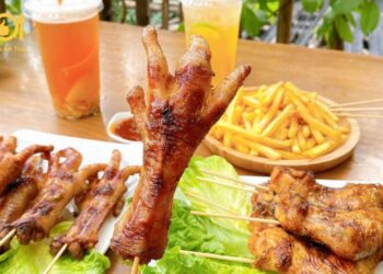 Chân gà nướng Tanka ngon "xỉu up xỉu down" - Review chi tiết