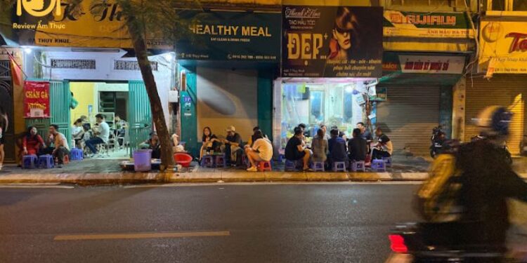 chân gà nướng thụy khuê