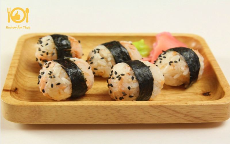 Chi tiết cách làm món cơm nắm cá ngừ đơn giản ngay tại nhà 7 cơm nắm cá ngừ