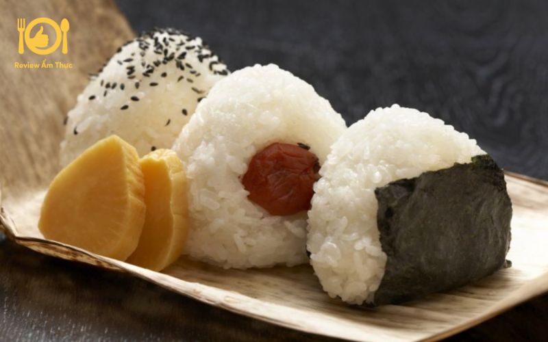 Cơm nắm Nhật Bản - Món ăn được nhiều người yêu thích hiện nay 9 cơm nắm nhật bản