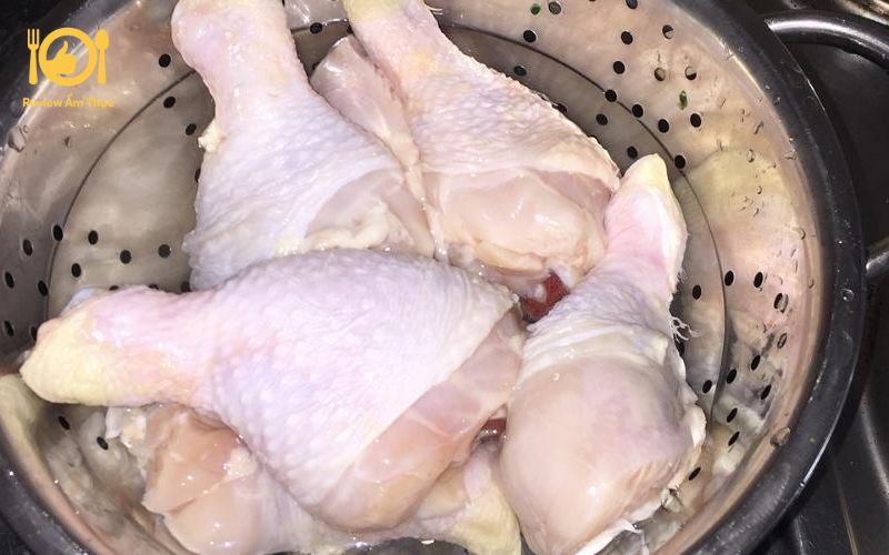 Bí quyết làm đùi gà nướng bơ tỏi thơm ngon, da giòn thịt mềm 11 đùi gà nướng bơ tỏi