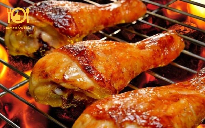 Cách làm đùi gà nướng sa tế cay cay, dai ngon khó cưỡng 12 Đùi gà nướng sa tế chứa bao nhiêu calo?