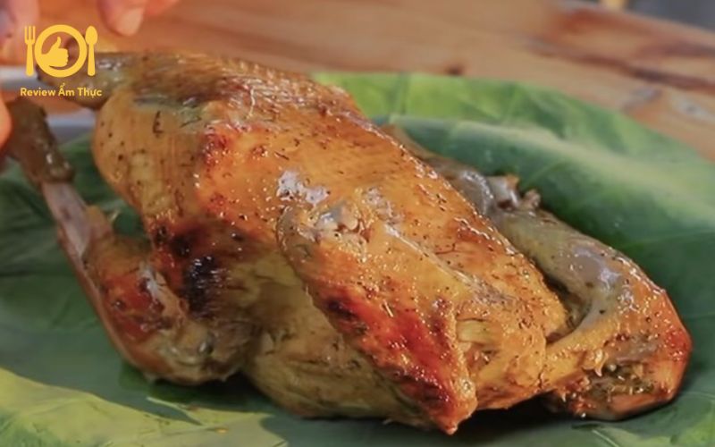 Gà nướng lá sen - Món ăn dân dã cho những buổi tiệc cuối tuần 13 gà nướng lá sen