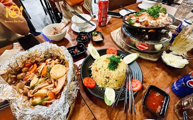 Review gà nướng lu Việt Hương 2 - Cơ sở mới có gì xuất sắc hơn? 14 gà nướng lu Việt Hương 2