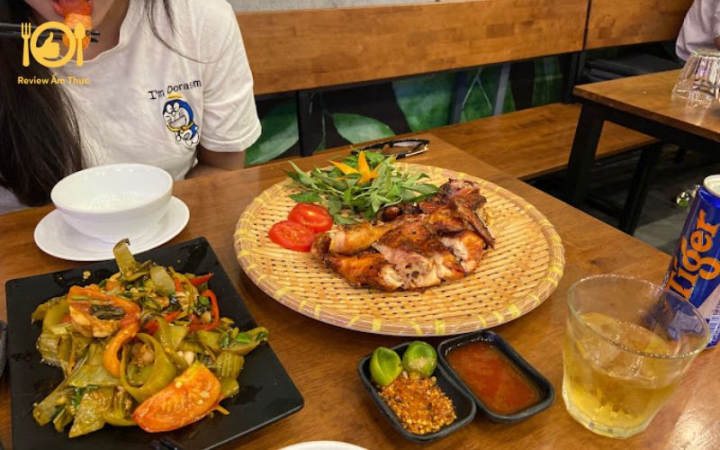 Review gà nướng lu Việt Hương 2 - Cơ sở mới có gì xuất sắc hơn? 15 gà nướng lu Việt Hương 2