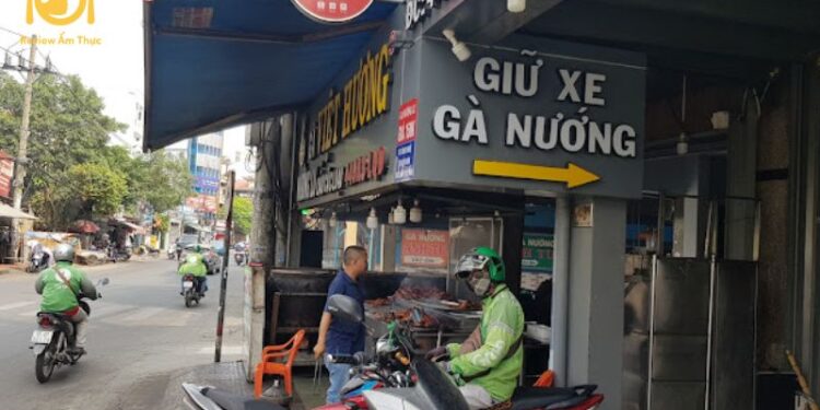 Review gà nướng lu Việt Hương - Ngon thật hay chỉ là lời đồn? 7 gà nướng lu việt hương