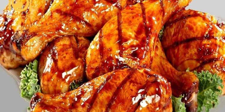 Bỏ túi 4 địa chỉ bán gà nướng mật ong Hà Nội đáng thử nhất