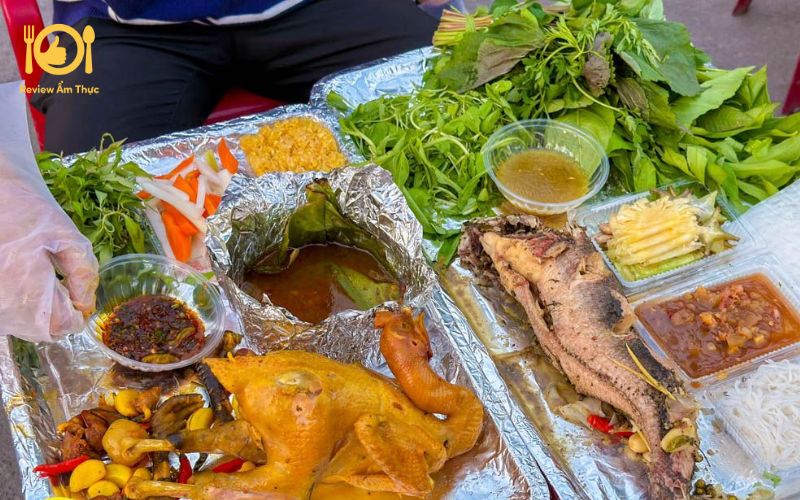 Review quán gà nướng ống tre chú trường - Có gì mà hot đến vậy? 8 gà nướng ống tre chú trường